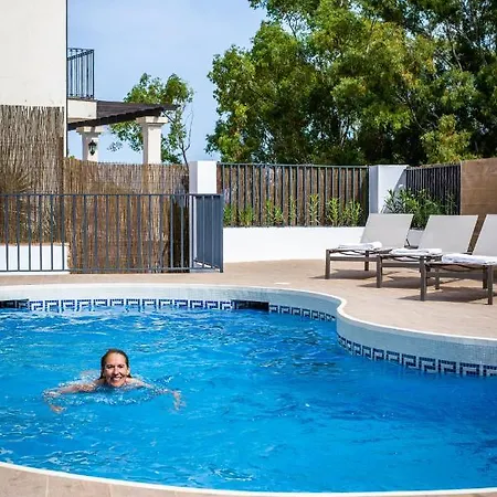 Luxury Alhambra Close To Sea And Centre Вилла *